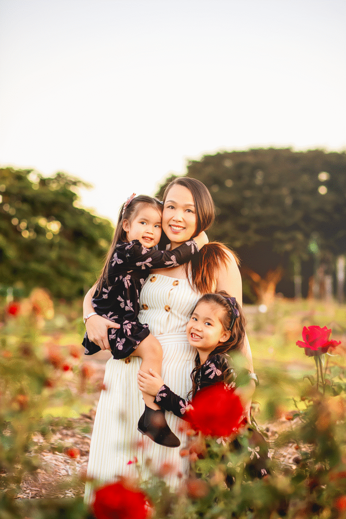 Brisbane Mum and daughters photography at the New Farm Park